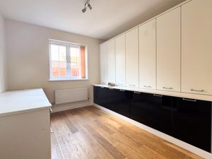 Photo 19- click for photo gallery